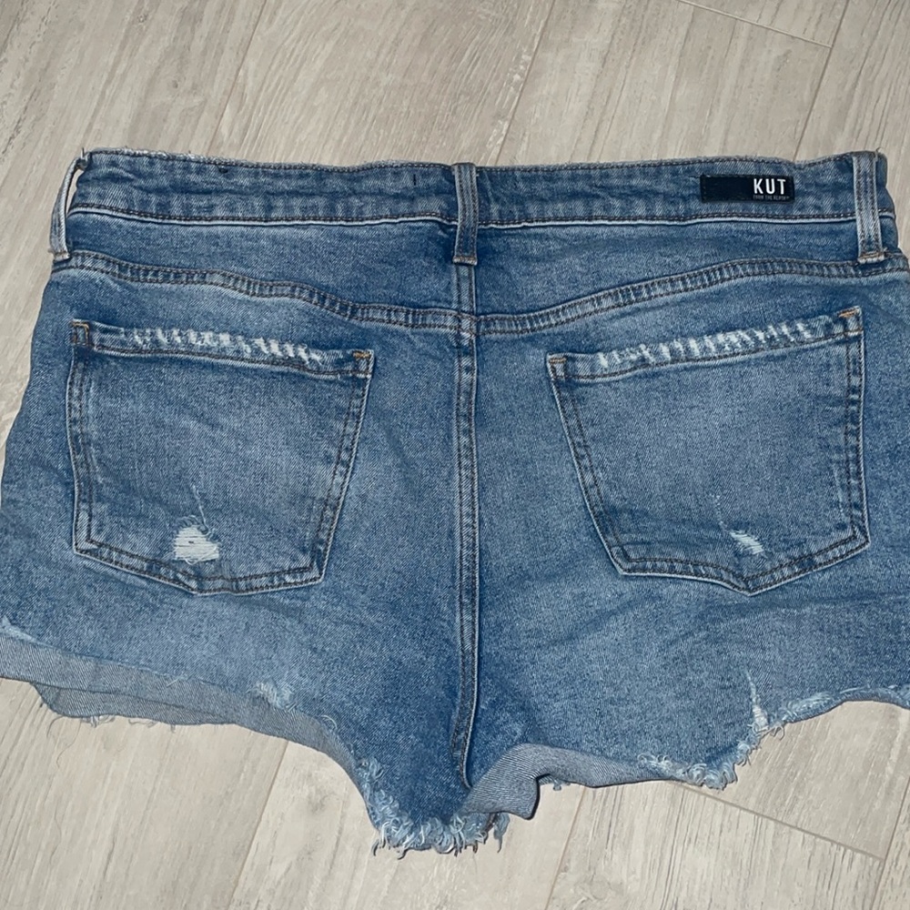 KUT FROM THE KLOTH High Rise Short In Medium Wash Size 12 - Picture 4 of 7